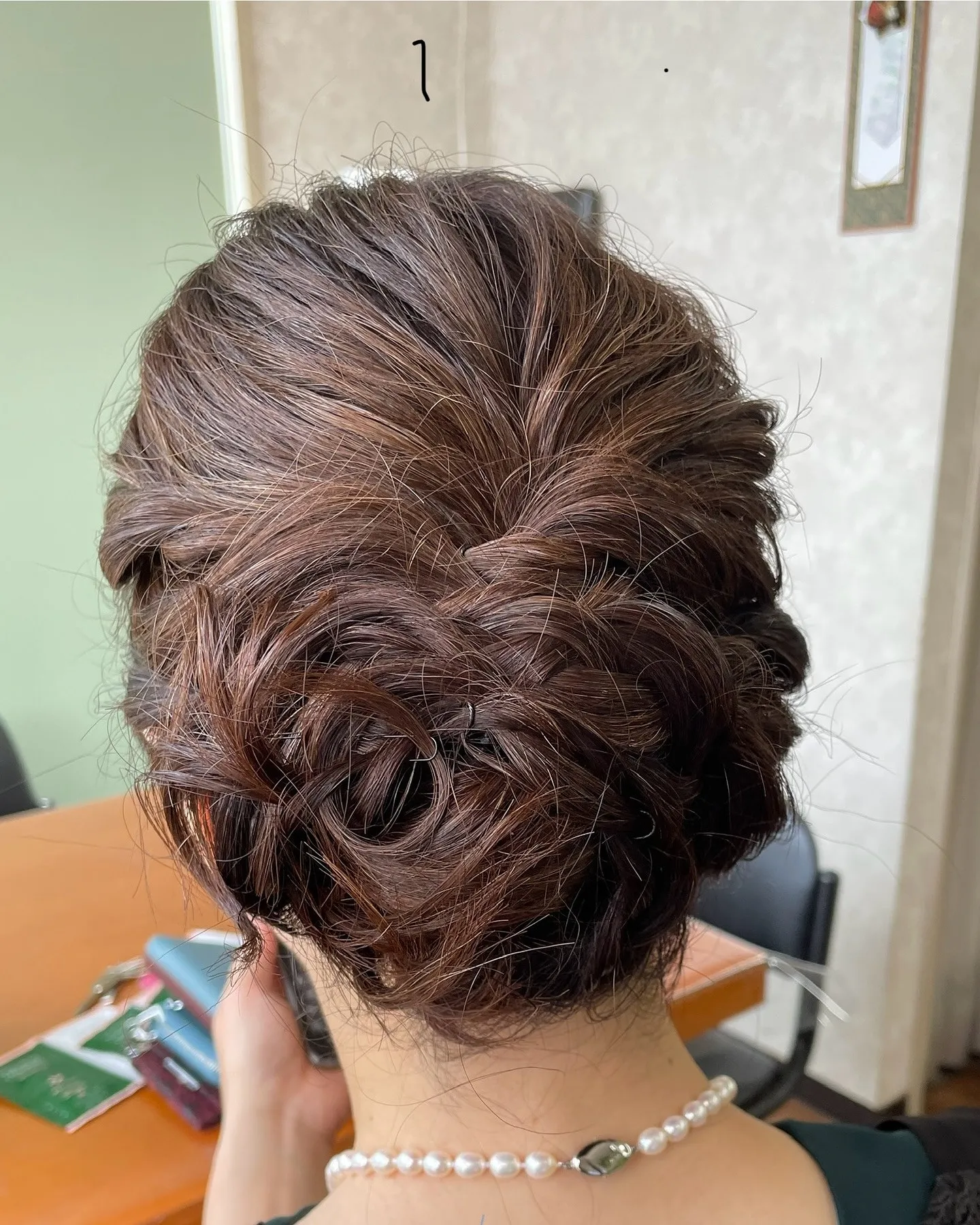 会社の後輩の方の結婚式に参列のためにヘアアレンジに来てくださ...